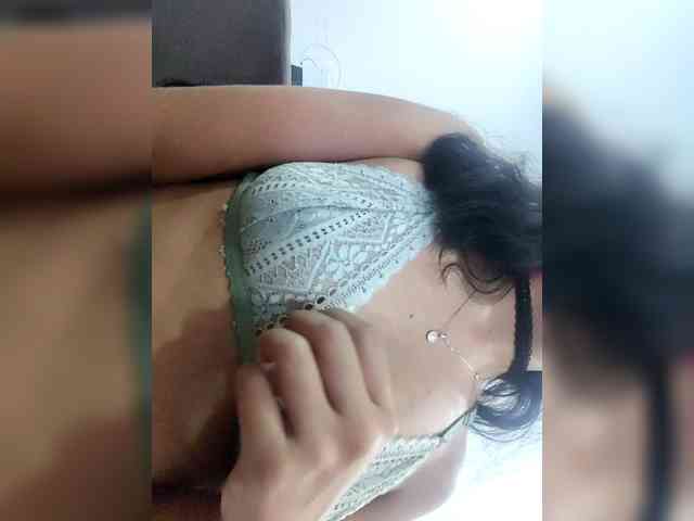 Georgina-Cross webcam