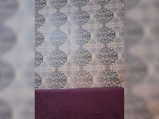 -Little-Devil's BongaCams show and profile