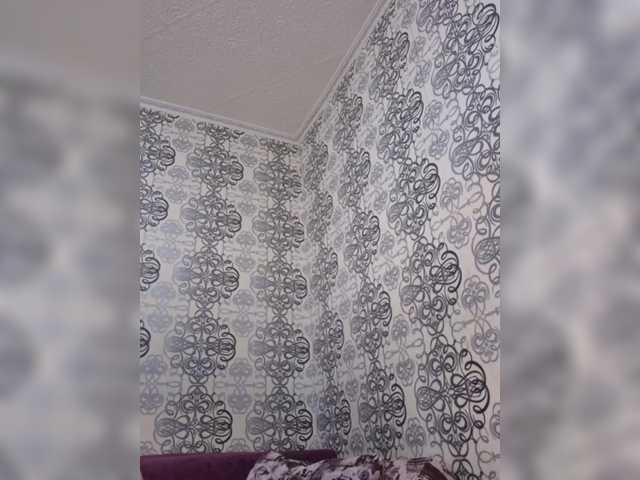 -Little-Devil's BongaCams show and profile