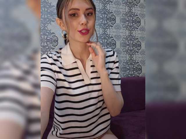 -Little-Devil's BongaCams show and profile