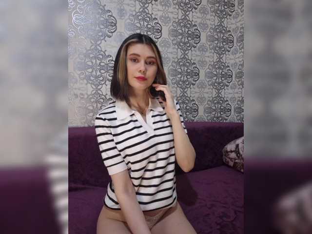 -Little-Devil's BongaCams show and profile