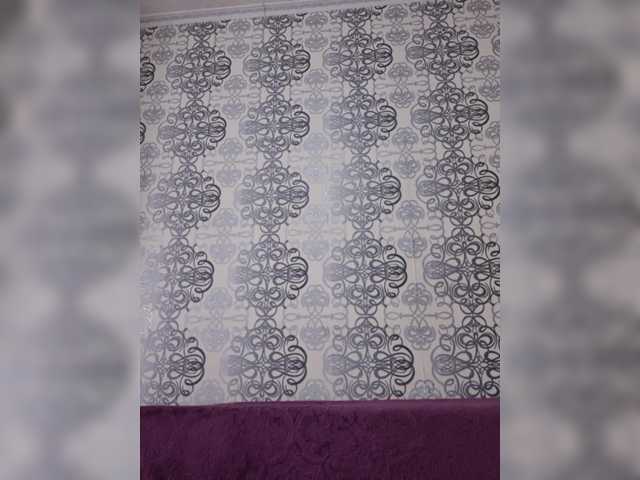 -Little-Devil's BongaCams show and profile