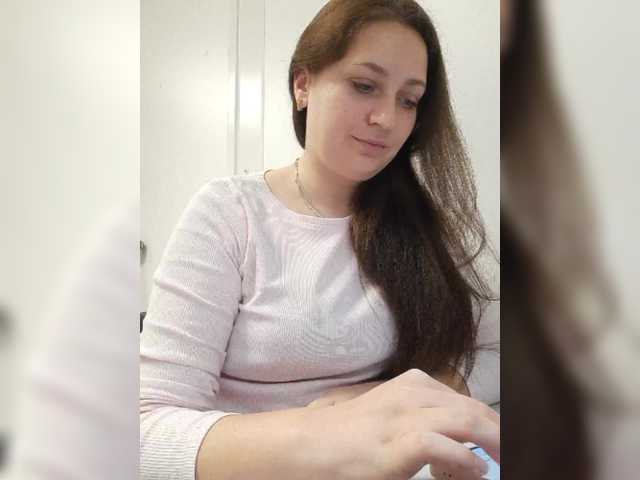 MiLAshKaA's BongaCams show and profile