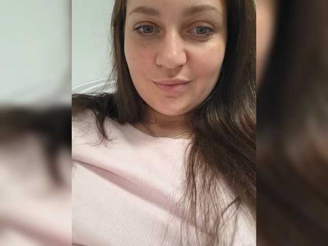 MiLAshKaA's BongaCams show and profile