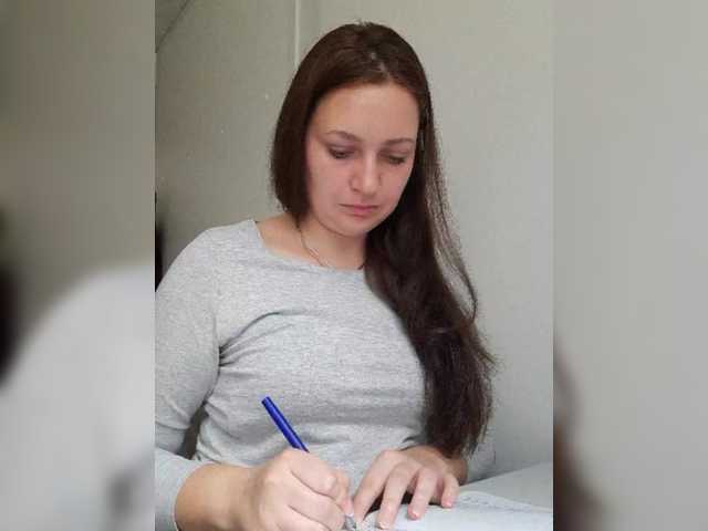 MiLAshKaA live cam profile