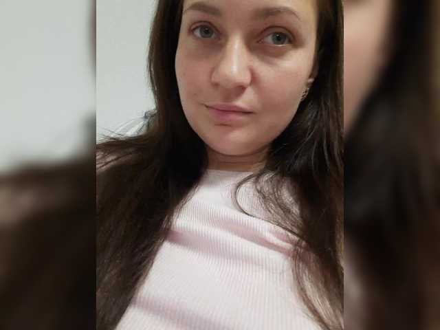 MiLAshKaA's BongaCams show and profile