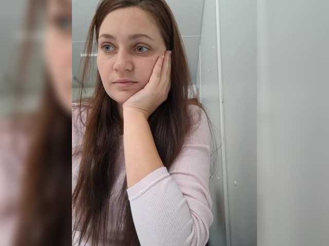 MiLAshKaA's BongaCams show and profile