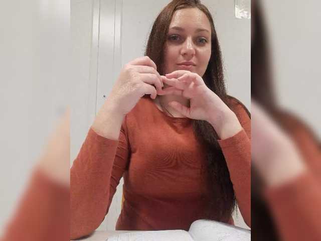 MiLAshKaA's BongaCams show and profile