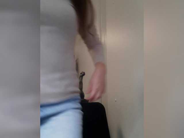 MiLAshKaA's BongaCams show and profile