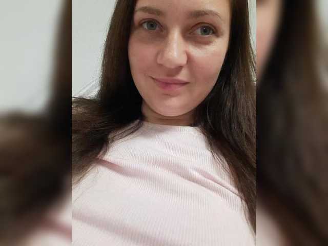 MiLAshKaA's BongaCams show and profile