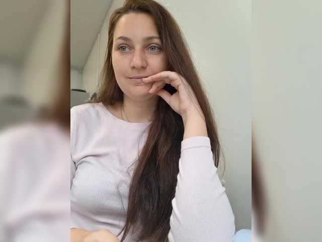 MiLAshKaA's BongaCams show and profile