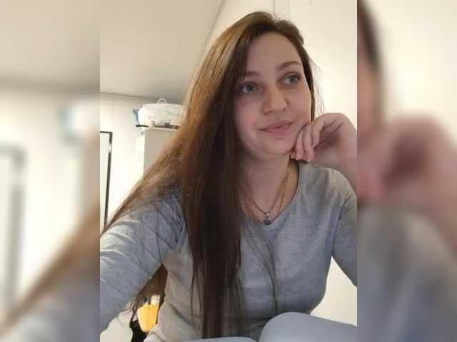 MiLAshKaA's BongaCams show and profile