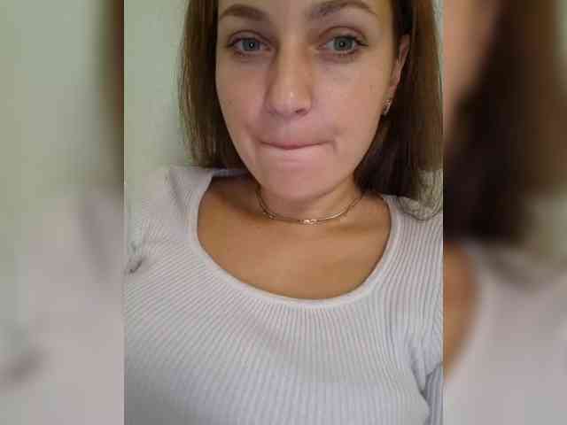 MiLAshKaA Live Webcam on BongaCams