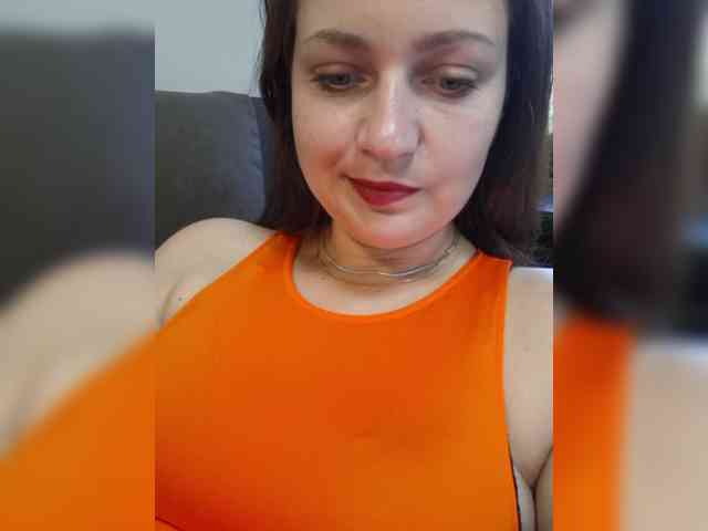 MiLAshKaA's webcam live show