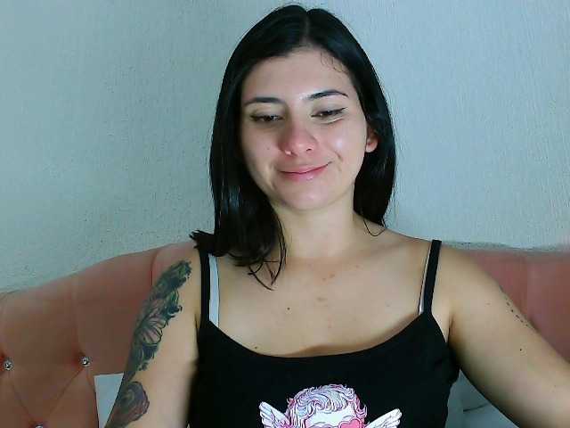 JenellKurtz's BongaCams show and profile