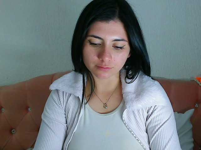 JenellKurtz's BongaCams show and profile