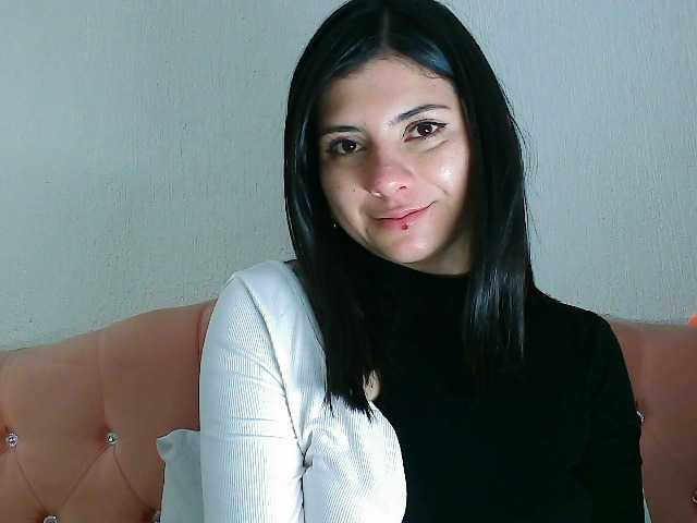 JenellKurtz's BongaCams show and profile