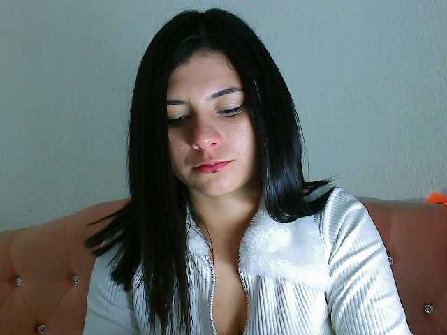 JenellKurtz's BongaCams show and profile