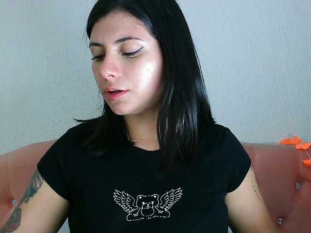 JenellKurtz's BongaCams show and profile