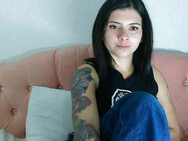 webcam online JenellKurtz
