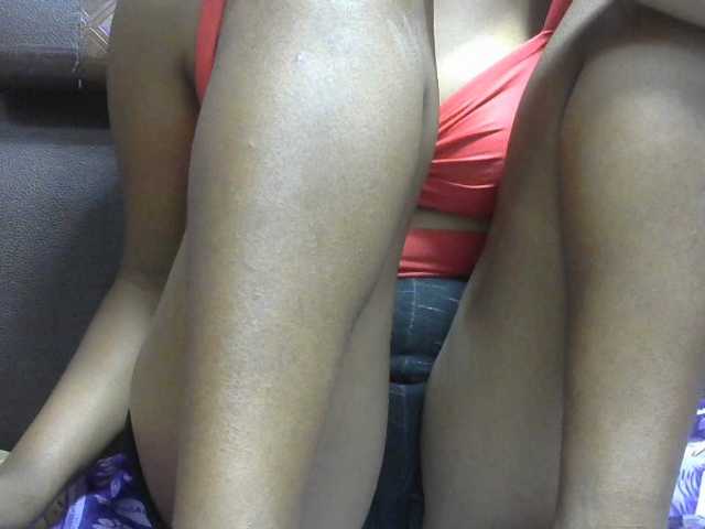 Amelia25's BongaCams show and profile