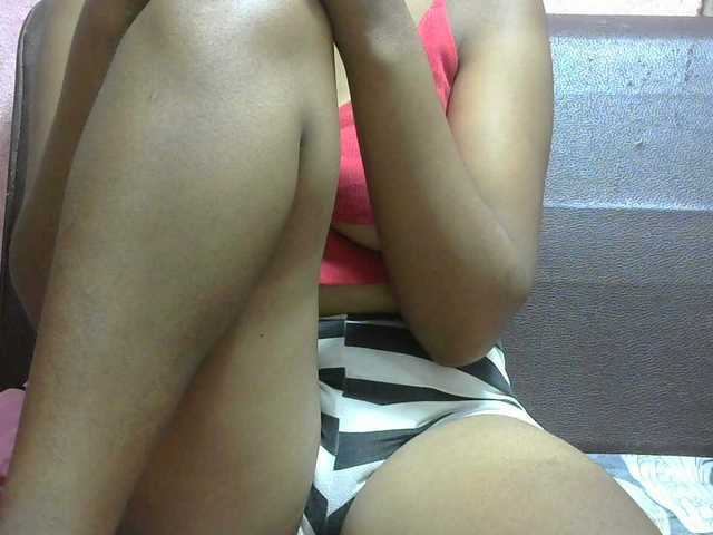 Amelia25's BongaCams show and profile