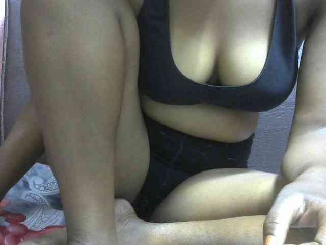 Amelia25 Live Webcam on BongaCams