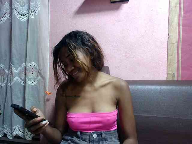 Amelia25 webcam