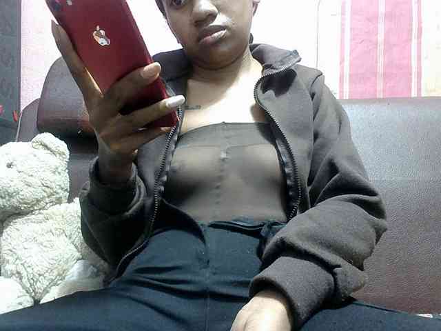 Amelia25 webcam