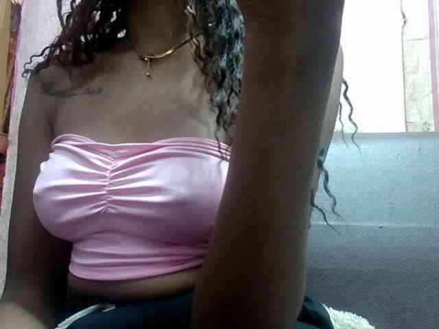 Amelia25 webcam