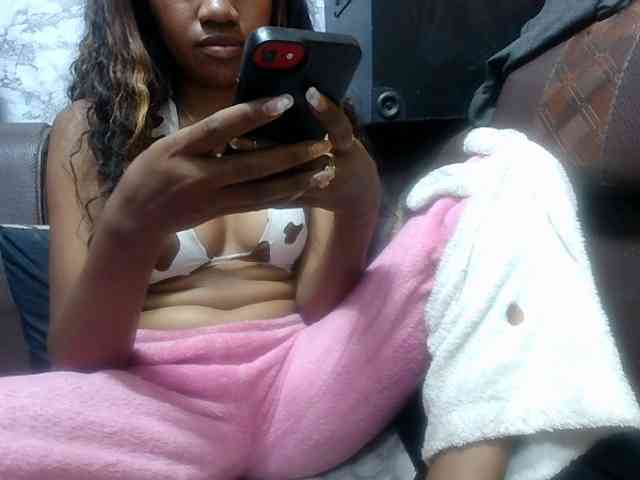 Amelia25 webcam