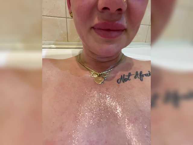 Alicexhoney from BongaCams