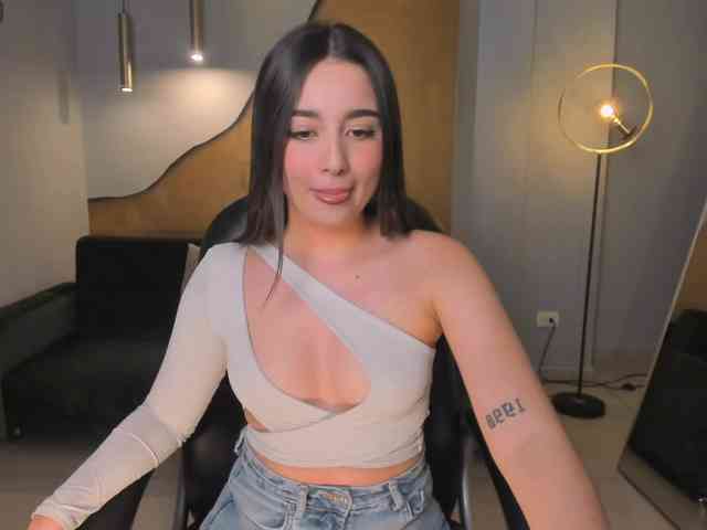 ArianaMonroe webcam