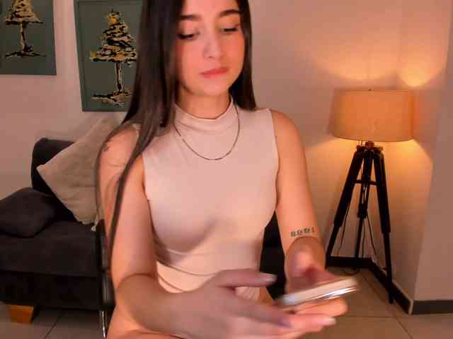 ArianaMonroe webcam