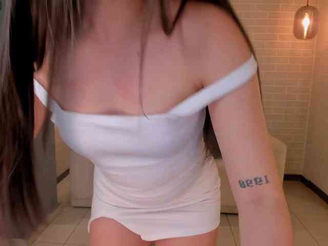 ArianaMonroe webcam