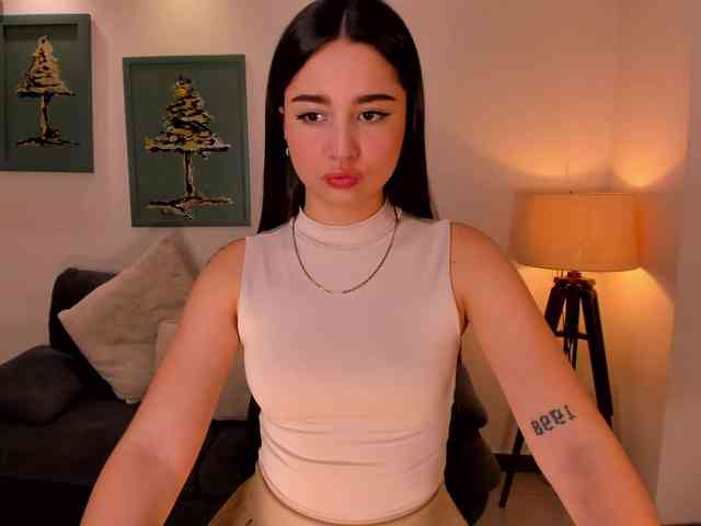 ArianaMonroe webcam