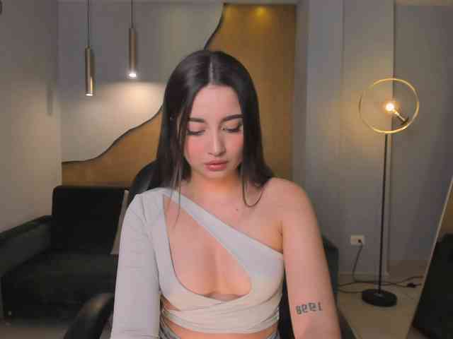 ArianaMonroe webcam