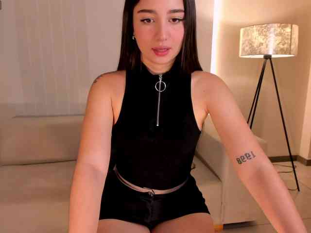 ArianaMonroe webcam