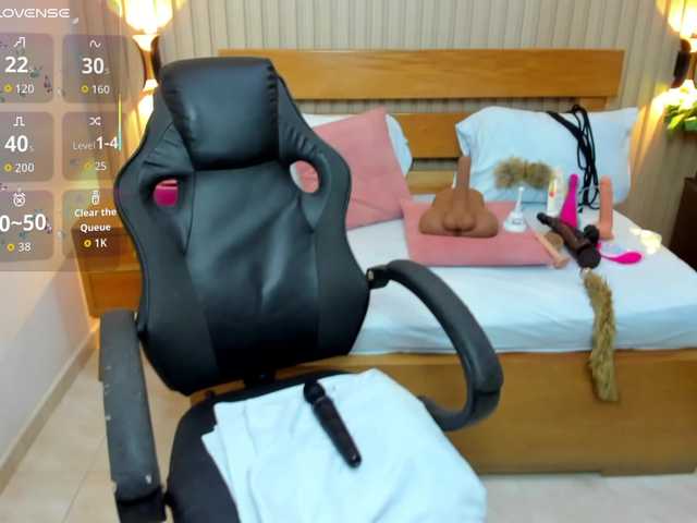 luciana-ballesteros's BongaCams show and profile