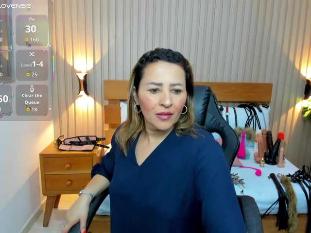 luciana-ballesteros's BongaCams show and profile