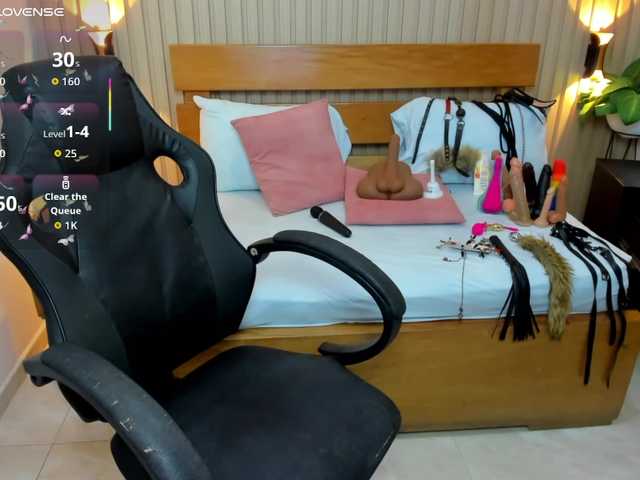 luciana-ballesteros's BongaCams show and profile