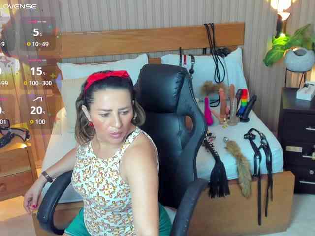 luciana-ballesteros webcam