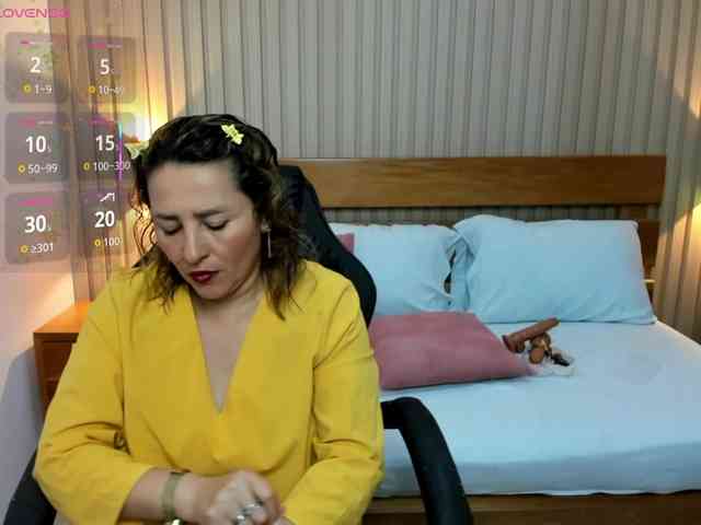 luciana-ballesteros webcam