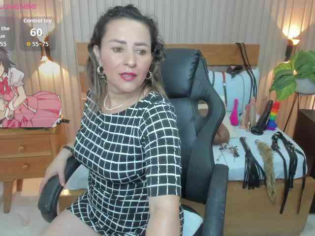 luciana-ballesteros webcam