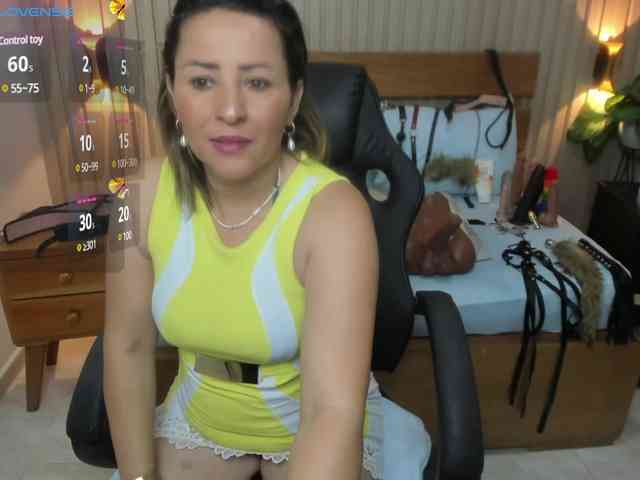 luciana-ballesteros webcam