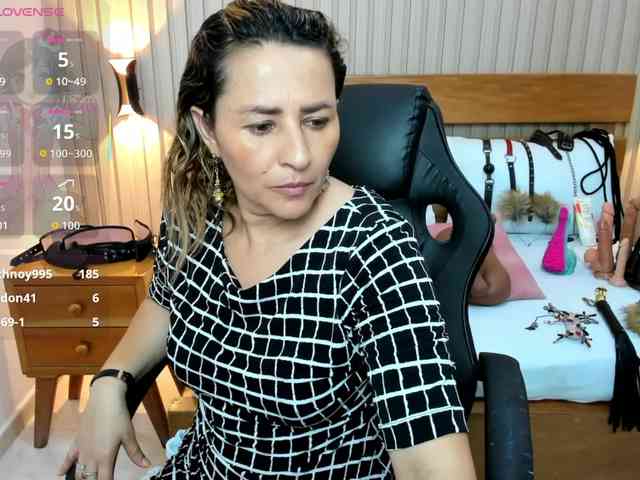 luciana-ballesteros webcam