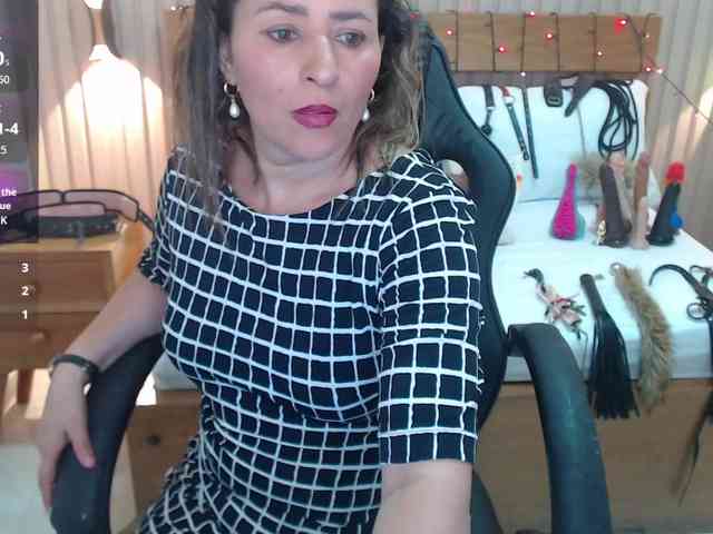 luciana-ballesteros webcam