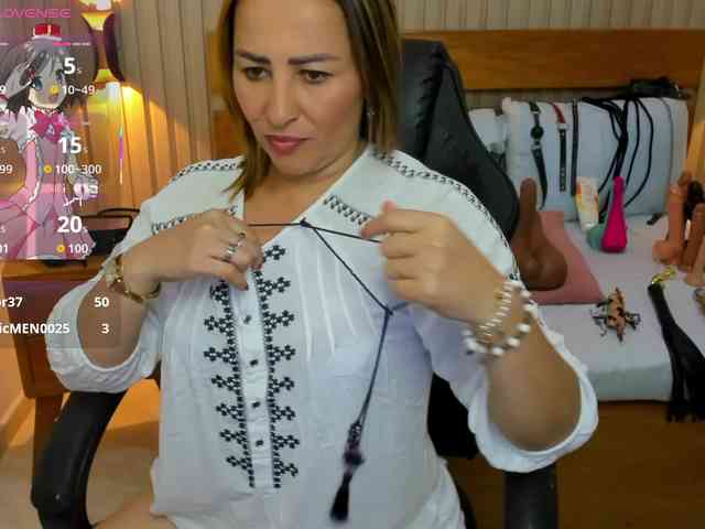 luciana-ballesteros webcam