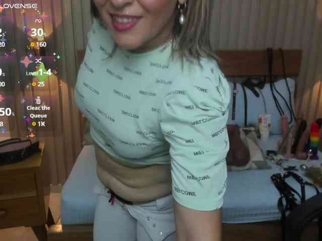 luciana-ballesteros webcam