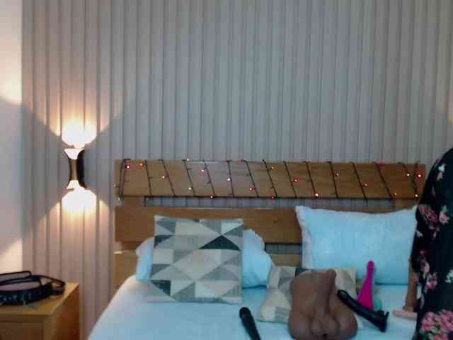 luciana-ballesteros webcam